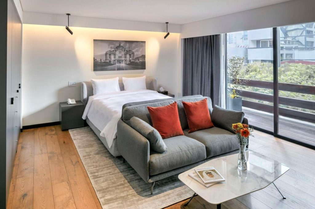 AMBERES SUITES