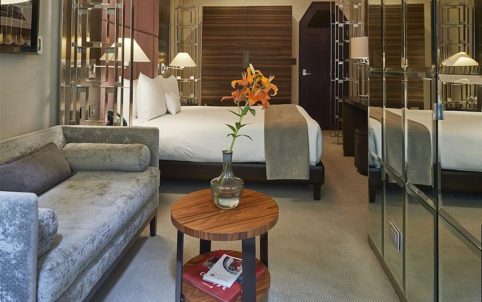 HIPPODROME HOTEL