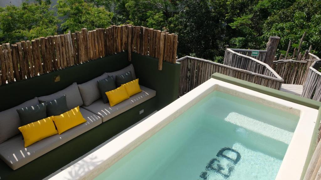 LOBA TULUM