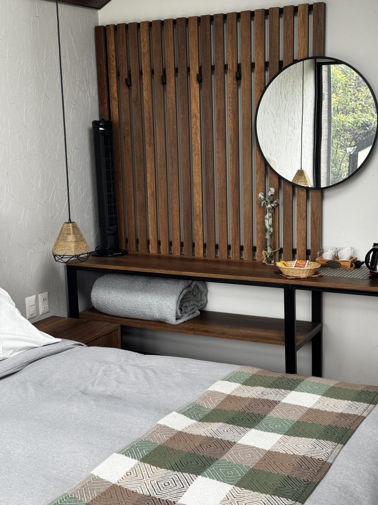 C&G (CABINS & GLAMPING)