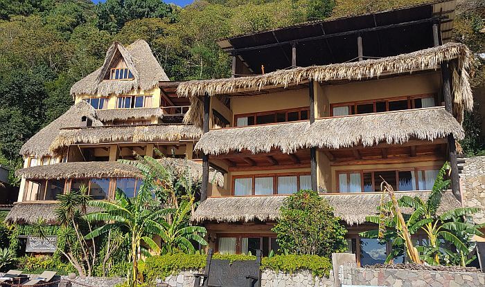 LAGUNA LODGE ECO-RESORT & NATURE RESERVE