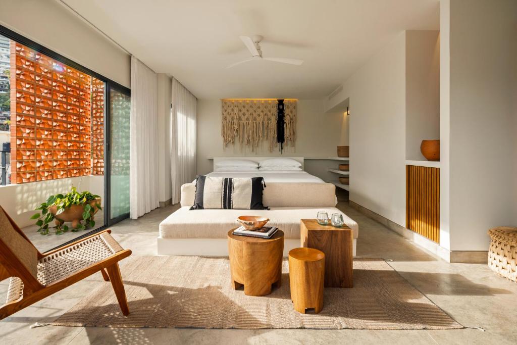 TRYST HOTEL PV