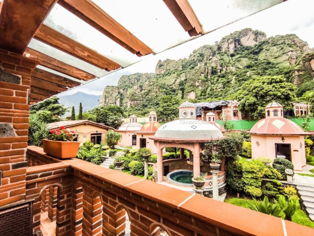 LA BUENA VIBRA RETREAT & SPA HOTEL
