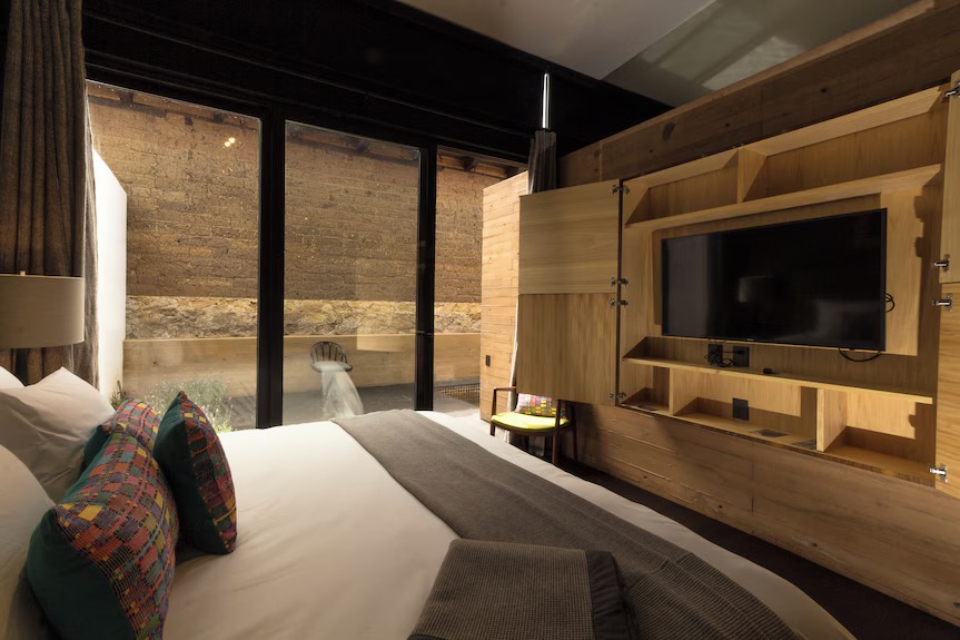 Uvence Arte + Hotel