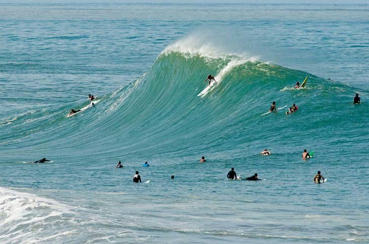 SURFING IN PUERTO ESCONDIDO