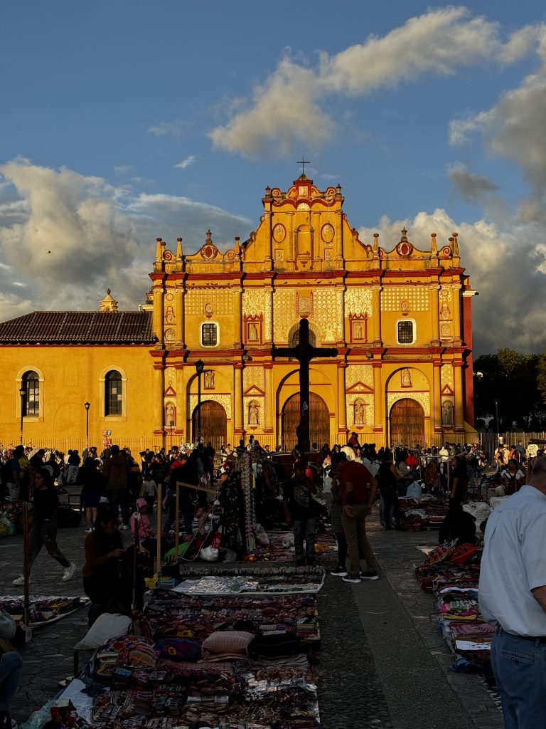 CENTRO MARKET