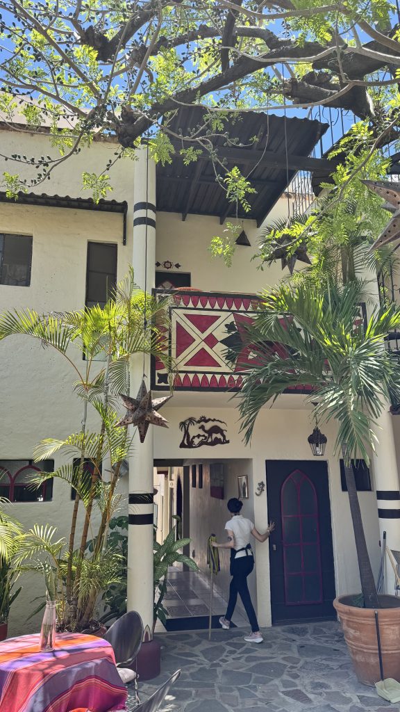 HOTEL CASA BLANCA